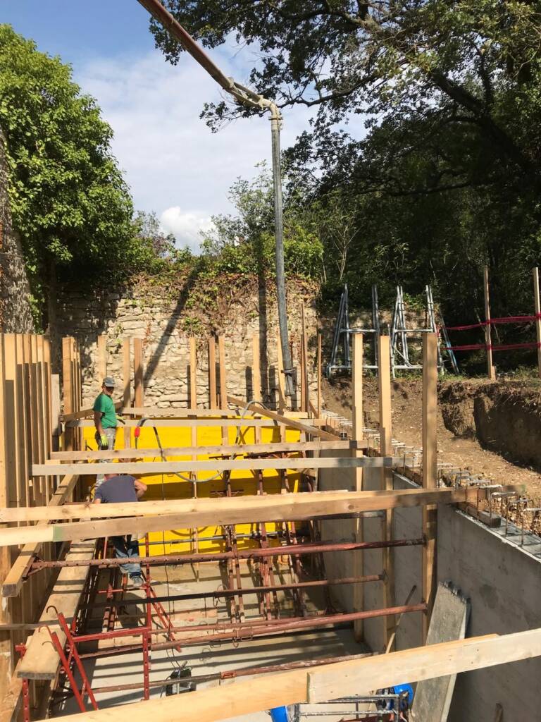 Restauri e ricostruzione struttura ricettiva in prossimità del bosco Di San Francesco Assisi