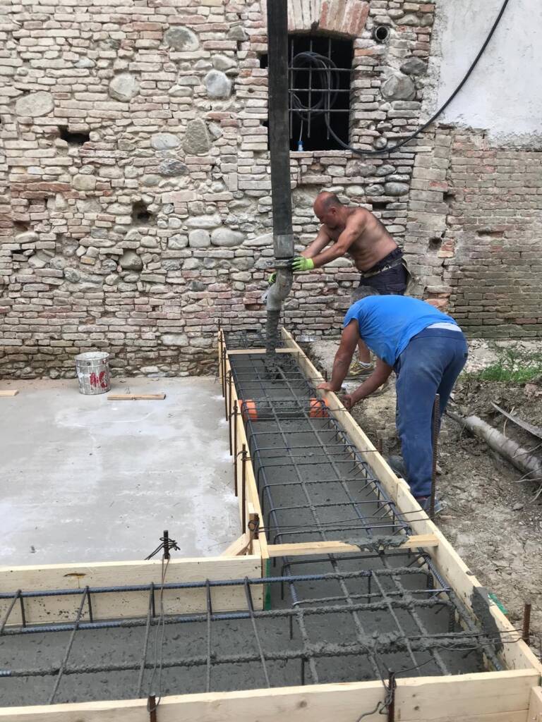 Restauro di casolari e annessi con finalità ad uso ricettivo in Toscana