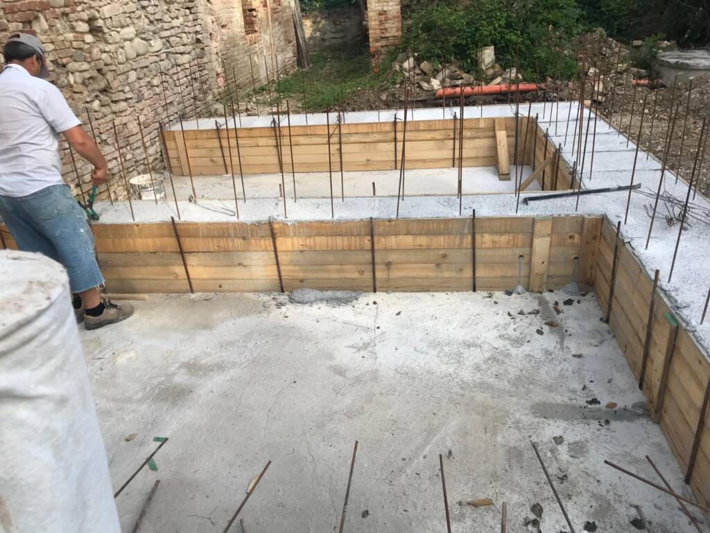 Restauro di casolari e annessi con finalità ad uso ricettivo in Toscana